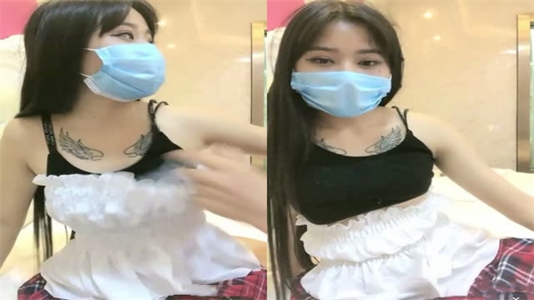 【苗条巨乳】淫荡女友主动掰穴求玩弄，上位骑乘狂操到高潮！