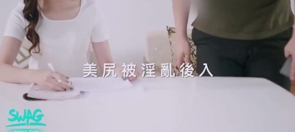 学生妹上课露骚穴，家教老师爆操内射到失禁